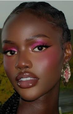 Magenta Outfit Makeup, Fuschia Makeup Black Women, Pink Face Gems, Pink Blush Dark Skin, Hot Pink Makeup Ideas, Makeup Posts Ideas, Orange Blush Makeup Looks, Pink 80s Makeup, Baby Pink Blush Makeup