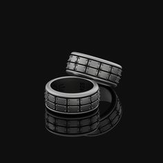 "Rotating Plate Pattern Band Ring - Unique Geometric Design, Elegant Textured Spinning Band, Contemporary Artistic Jewelry Elevate your style with our Plate Pattern Ring, a fusion of modern design and functionality. This ring features a unique rotating plate pattern that adds an intriguing element to your jewelry collection. Crafted with precision and attention to detail, the rotating plate allows you to fidget and play with your ring, making it not just a stylish accessory but also a source of Plate Pattern, Norse Jewelry, Ring Making, Viking Ring, Jewelry Details, Pattern Ring, Gothic Rings, Greek Jewelry, Retro Jewelry