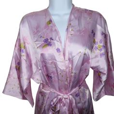 "Vintage Secret Treasures Womens Kimono Robe M Pink Floral Satin Knee Length Belted Brand: Secret Treasures Size: M Made in Hong Kong 100% Liquid Polyester Satin Measures: Chest: 23\" across underarms Length: 34\" shoulder to hem Pre-owned No defects noted For more Vintage Lounge & Sleepwear items see, https://www.etsy.com/shop/LasVegasCloset?ref=seller-platform-mcnav§ion_id=26148021 Or see the rest of my shop at https://www.etsy.com/shop/LasVegasCloset?ref=seller-platform-mcnav." Lounge Sleepwear, Vintage Lounge, Womens Kimono, Womens Robes, Polyester Satin, Night Gown, Vintage Black, Pink Floral, Hong Kong