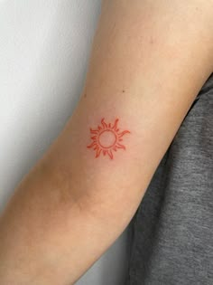 50 Best Small Travel Tattoos Ideas That Will Inspire Inner Wanderers Small Travel Tattoos, Small Sun Tattoo, Sun Tattoo Designs, Travel Tattoos, Petite Tattoos, Fire Tattoo, Sun Tattoos, Red Ink Tattoos, Tatuaje A Color