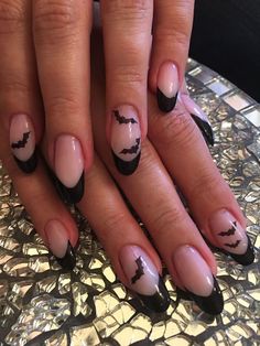 Bat Nails, Nail Art Halloween, Goth Nails