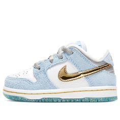 Baby Nike Nike Baby Shoes, Baby Boy Sneakers, Baby Boy Fall Outfits, Nike Shoes For Boys, Boys Fall Outfits, Baby Nike, Baby Boy Accessories, Sb Dunk Low