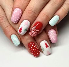 77 Fun Christmas Nails to Copy in 2022 - Chaylor & Mads Nails Gels, Pink Christmas Nails, Penguin Nails, Gold Glitter Nails, Colorful Nails, Cute Gel Nails, Christmas Nails Acrylic