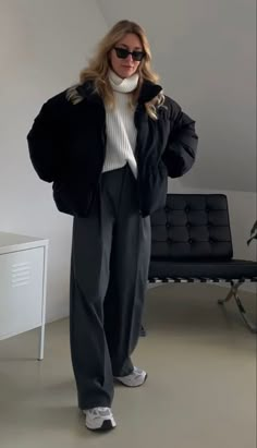 Winter Lookbook 2023, Slouchy Fall Outfits, Norwegian Fashion Modern, Styling Black Wide Leg Trousers, Winter Outfit Inspiration Street Style, Navy Blue Midi Dress Outfit, Scandi Outfit Winter, Winter Outfit Europe, Scandi Winter Outfits