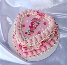 Strawberry Shortcake Theme Cake, Bolo Vintage, Shortcake Cake, Strawberry Shortcake Birthday, Strawberry Shortcake Cake, Vintage Birthday Cakes, Short Cake