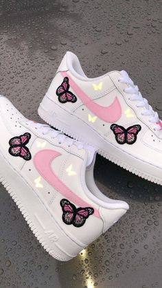 Nike Mens Shoes
Gucci Men Shoes Nike Blazer Outfit, Sepatu Air Jordan, Wallpaper Nike, Anting Manik, Butterfly Shoes, White Nike Shoes, Nike Shoes Girls