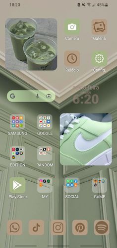 an image of a cell phone screen with some pictures on it and the text, green smoothie