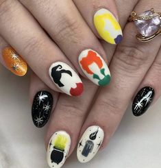 Halloween Town Nails, Gelish Halloween, Hocus Pocus Nail Designs, Hailey Nails, Hocus Pocus Nails