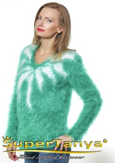 SUPERTANYA luxury hand knitted green fuzzy mohair sweater Made Green Mohair Cozy Sweater, Cozy Green Mohair Sweater, Green Mohair Knitted Sweater, Green Mohair Winter Sweater, Ski Vintage, Fuzzy Mohair Sweater, Pull Mohair, Icelandic Sweaters, Fluffy Sweater