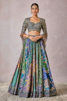 Peacock lehenga with phulkari print all over and stone, pearl embroidered waistband. Paired with hand embroidered sculpted blouse and printed scarf. - Aza Fashions Tarun Tahiliani Bridal Lehenga, Peacock Lehenga, Tarun Tahiliani Bridal, Satin Lehenga, Printed Lehenga, Set Saree, Green Lehenga, Saree Gown, Lehenga Blouse