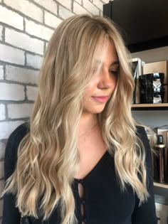 Blond Balayage Hair Straight, Light Spring Blonde Hair, Low Matienence Blonde, Cold Blonde Hair Balayage, Blonde Babylights On Blonde Hair, Dirty Blonde Hair With Highlights And Lowlights, Blonde Blended Highlights, Blonde Bolyage, Dirty Blonde Hair With Lowlights