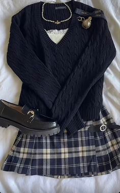 Stile Blair Waldorf, Downtown Outfits, Estilo Preppy, Mode Inspo, Plaid Skirt