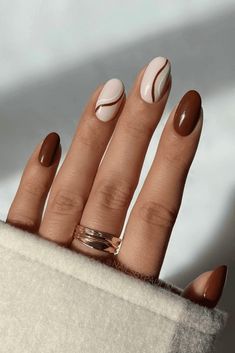 30 Stunning Thanksgiving Nails to try this Fall White Brown Nails Design, Little Nails Ideas, Cute Autumn Nail Designs, Brown Nails With Leaves, Gel Nails Autumn 2022, Autumnal Gel Nails, Autumn Nails Easy, French Tip Thanksgiving Nails, Easy Short Nails Ideas