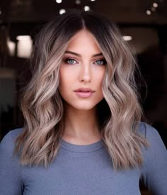 Center-Parted Mushroom Brown Midi Hair Midi Hair, Womens Haircuts Medium, Mom Hairstyles, Shoulder Length Hair Cuts, Haircut For Thick Hair, Mid Length Hair, Medium Hair Cuts, Shoulder Length Hair, Medium Length Hair Cuts