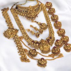 Beautiful Laxmi Design Bridal Wedding/High Quality Brass Premium Quality Jewellery Set For The Indian Bride Dulhan/gift for her Traditional Festive Sets For Marriage, Gold Sets For Traditional Ceremonies With Traditional Drape, Traditional Zari Work Sets For Marriage, Gold Bridal Sets With Pallu For Traditional Ceremonies, Gold Sets With Pallu For Marriage, Gold Traditional Drape Sets For Puja, Gold Bollywood Lehenga For Marriage, Bollywood Style Gold Lehenga For Marriage, Gold Kundan Sets For Traditional Ceremonies