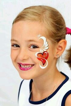 Nice heart cheek design Face Paint Party, Carnaval Make-up, Painting Skin, Skin Painting, Painting Eyes, Face Painting Tips