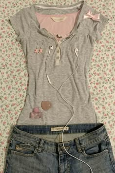 Not my pin! Coquette y2k rory gilmore bella swan brandy melville clean girl outfit inspo No Neckline Shirt, Casual Coquette Outfit Summer, 2014 Girly Outfits, Miacore Outfits, Cute Pink Outfit Ideas, Real Coquette Outfit, H2o Inspired Outfits, Lizbeth Core, Girly Y2k Outfits