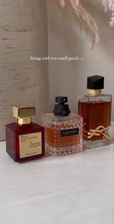 @somaligirlssmellgood "being told you smell good>>" Parfum Quotes, Organization Perfume, Perfume Wishlist, Profumo Victoria Secret, Aesthetic Perfume, Koleksi Parfum, Collection Perfume, Perfume Aesthetic