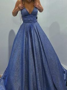 Blue Long Prom Dresses, Prom Dresses Long Blue, Prom Dresses Sparkly, Trendy Prom Dresses, Stunning Prom Dresses, Unique Prom Dresses, Prom Dress Inspiration, Cute Prom Dresses, Long Prom Dresses