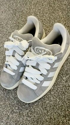 Grey Adidas Campus, Grey Adidas Campus Outfit, Adidas Campus Grey, Grey Campus, Mens Trainers Fashion, Fit School, Adidas Store