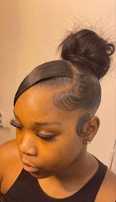 Natural Hair Bun Styles, Weave Ponytail Hairstyles, Sleek Ponytail Hairstyles, Cute Ponytails, Quick Natural Hair Styles, Dyed Hair Inspiration, Quick Braided Hairstyles