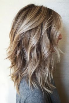 Lived In Lob Colors For 2024, Medium Length Blonde, Medium Length Layers, Haircuts For Medium Length Hair, Layered Haircuts For Medium Hair, Medium Length Hair With Layers, Haircuts For Medium Hair, Medium Length Hair, Mid Length Hair