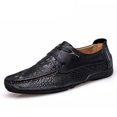 luxury alligator texture genuine leather slip on shoes Business Casual Shoes, Shoes Big, Army Boots, Mens Winter Boots, Ankle Boots Men, Moccasins Mens, Moccasins Shoes, Leather Slip On Shoes, Men Loafers