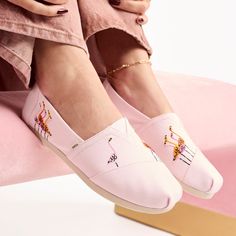 Bold and bright in an embroidered flamingo print. These cheeky Alpargata slip-ons are sure to make a statement—whether you're on vacation or out and about running errands. Supportive CloudBound™ insoles offer all-day comfort and support. Flamingo-print textile upper. Shop styles for the family. RMAT Outsole: Premium rubber blend that provides cushion, rebound and durability. Removable Custom CloudBound™ foam insoles for all-day comfort and support. Elastic gore for easy fit. Canvas footbed. Excl Pink Closed Toe Slip-ons For Spring, Pink Flat Slip-ons For Summer, Pink Slip-ons For Summer, Pink Flat Heel Slip-ons For Spring, Textile Closed Toe Slip-ons For Spring, Casual Pink Slip-ons For Spring, Pink Slip-ons For Spring, Embroidered Flamingo, Essential Dress