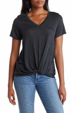 Madewell Vintage Crew Neck Cotton T-Shirt | Nordstromrack Trendy Soft-washed Stretch T-shirt, Trendy Stretch Soft-washed Tops, Trendy Soft-washed V-neck Top, Trendy Tri-blend Soft-washed Tops, Solid Tri-blend Tops For Everyday Wear, Solid Tri-blend Everyday Tops, Vintage Crewneck, Basic Tees, Cotton T Shirt