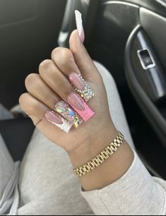 Pink Freestyle Nail Set, Birthday Nail Set Ideas Leo, Money Charm Nails, Medium Freestyle Nails, Money Nail Set, Money Nails, Pink Libra Birthday Nails, Quinceanera Nails, Hard Nails