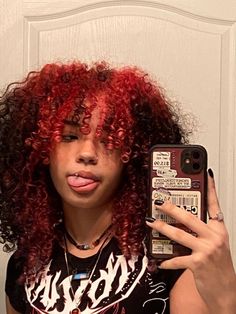 Dye Curly Hair, Curly Hair Coloring, Curly Hair Color Ideas, Curly Hair Color, Piercing Nose, Dyed Hair Inspiration