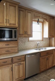 Natural Hickory Kitchen Cabinets Granite Countertops, Kitchen Backsplash With Hickory Cabinets, Backsplash Hickory Cabinets, Backsplash With Hickory Cabinets, Farmhouse Kitchen With Oak Cabinets, Hickory Kitchen Cabinets Farmhouse, Oak Makeover, Counter Top Quartz, Hickory Cabinets Kitchen