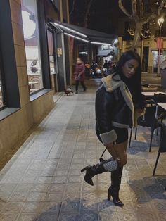 Leather Faux Jacket Outfit, Black Women Boots Outfit, Fur Coat Birthday Outfit, Atlanta Outfits Winter, Dinner Outfits Black Women Winter, Content Outfit Ideas, Outfits To Wear To The Club, New York Fashion Outfits, Birthday Outfit For Winter