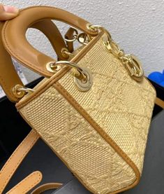 1:1 Replica Bags  Measurements: 17 x 15 x 7 cm/ 6.7 x 5.9 x 2.7 inches   This Product Is Of The Best Quality.  The Production Time Is 3-5 Working Days.  Includes Box, Dust Bag, Care Manual, Booklet, Card, Bill Of Sale… Goyard Wallet, Dior Hat, Louis Vuitton Hat, Bill Of Sale, Goyard Bag, Louis Vuitton Jewelry, Dior Jewelry, Louis Vuitton Belt, Louis Vuitton Wallet