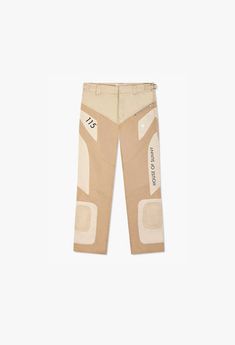 F1 racing pants, but make it HoS – that’s what you get with these sandy cargo pants. Crafted from cotton, they have a straight fit. Belt loops add versatility. Panels in shades of beige make for a streamlined look, completed with HoS embroidery on the front and back. Pair them with The Racer Corset for a full look. DUNE 100% COTTON LINING: 100% COTTON Cargo House, House Of Sunny, Practice Outfits, Maria Black, Shades Of Beige, F1 Racing, Full Look, Sweater Weather, Sport Fashion