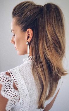 Shoulder Length Event Hairstyles, Hair Dos For Wedding Guest Half Up, Hairstyles For Gala Event For Short Hair, Mid Length Party Hairstyles, Half Up Hairstyles Wedding Guest, Curly Half Updos For Medium Hair, Formal Hair Ideas Medium Length, Half Up Half Down For Straight Hair, Wedding Hairstyles Half Up Half Down Mom