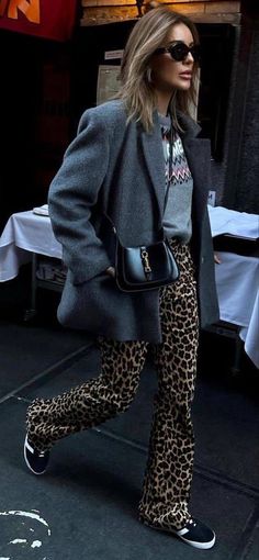 Leopard Print Outfits, Leopard Fashion, Online Clothing Store, Print Pants, Winter Trends, Outfits Casual, Street Style Outfit