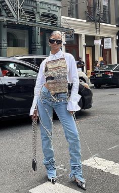 Conservative Fashion Aesthetic, Fashion Trend Board 2024, Streetwear Fashion Women Spring 2023, Fashion Forecasting 2023-2024, Streetwear Fashion 2023, Rihanna House, Aesthetic Rihanna, Lfw 2023, Hoodie Photography