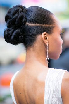 Bun Ideas, Double Buns, Hairstyles Design, Natural Hair Bun Styles, African Hair Braiding Styles, Stunning Hairstyles, Hair Buns