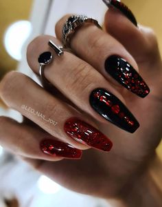 Black Nails 2023, Red And Black Nail Designs, Red And Black Nail, Red And Black Nails, Nail Designs Ideas, New Years Eve Nails, Red Acrylic Nails, Goth Nails, Transparent Nails