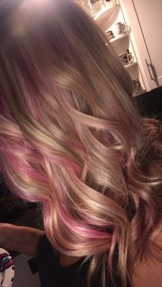 Dirty Blonde Hair With Pink Highlights, Blonde And Pink, Blonde Hair With Pink Highlights