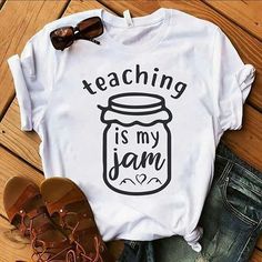 Teacher Swag, Cricut Teacher, Teacher Attire, Teacher Clothes, Teaching Outfits, Future Teacher, Teaching Shirts, Teacher Things, Teacher Outfit