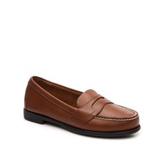 Eastland-Classic II Loafer Never sacrifice comfort for style again! The Eastland Classic II loafer is the perfect dress or casual style that will perfectly compliment your work wear wardrobe. Classic Spring Business Casual Slip-ons, Brown Loafers For Work, Casual Business Moccasins For Fall, Business Casual Fall Moccasins, Classic Flats For Business Casual, Classic Fall Workwear Flats, Classic Oxfords For Workwear In Fall, Classic Business Moccasins For Spring, Classic Spring Business Moccasins