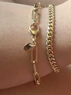 This style is a new design in the market. Pure Italian gold, light weight chain beautiful piece for stacking and layering. Everyday fashion for anyone, also a gold is a great investment. Metal14k yellow gold lobster clasp closure Puro 14k / not plated Bracelet Light weight New design Italian gold Available size 7, 7.5, 8, Trendy 14k Gold Tarnish Resistant Jewelry, Trendy 14k Yellow Gold Jewelry, Gold-tone Paperclip Bracelet With Rectangular Links, Trendy Tarnish Resistant Yellow Gold Jewelry, Trendy Tarnish-resistant Yellow Gold Jewelry, Trendy 14k Gold-tone Jewelry, Trendy Yellow Gold Plated Jewelry, Luxury 14k Gold Chain Necklace With Lobster Clasp, 14k Yellow Gold Chain Link Bracelet