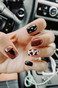 #cows #nails #nailinspo #aesthetic #foryoupage Cows Nails, Western Style Nails, Western Nail Art, Country Acrylic Nails, Rodeo Nails, Cowboy Nails, Country Glam, Western Nails, Country Nails