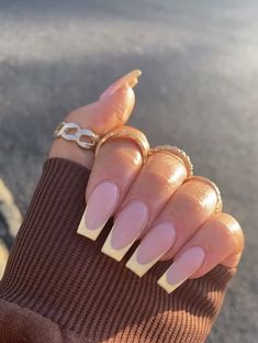 Yellow French Nails Tips, Yellow Holiday Nails, Yellow French Tip Square, Light Yellow Nails French Tip, Summer Long Square Nails, Yellow Nail Inspo Acrylic, Elegant Nails Classy French Tips, Yellow Coffin Nail Ideas, Pastel Yellow French Tip Nails