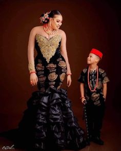 Here's a beautiful traditional Igbo wedding dress adorned with unique appliques to make You stand out. Our black Isi Agu Traditional Outfit is made with love to represent our Igbo African culture It's a traditional outfit you want to wear to that special event. Slaying in this outfit to that event will make you the talk of the event.  You can also rock it to numerous celebrations and traditional gatherings. It's made with love to represent our dear Igbo culture and will make you feel gorgeous, c Igbo Traditional Attire, Igbo Wedding Dress, Isi Agu, Marriage Dresses, African Fashion Style, Nigerian Wedding Dresses Traditional, African Bridal Dress, Igbo Wedding, Traditional Attires