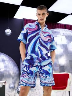 Space Inspired Outfits Men, Cosmic Disco, Max Costume, Lounge Wear Men, 5sos Outfits, Vaporwave Fashion, Vaporwave Clothing, Trippy Clothes