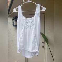 100% Cotton Super Soft And Comfortable. Ralph Lauren Denim And Supply White Tank Top. New Without Tags. White Linen Tank Top For Day Out, Casual White Linen Tank Top, Ralph Lauren White Charming Tops, White Cotton Y2k Tank Top, Luxury White Cotton Tank Top, White Cotton Tank Top With Built-in Bra, Soft-washed Cotton Sleeveless Tank Top, Ralph Lauren Denim, New Tank