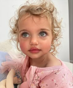 Blonde Baby Girl, Curly Hair Baby, Blonde Babies, Cute Mixed Babies, Blonde Curls, Foto Baby, 가을 패션